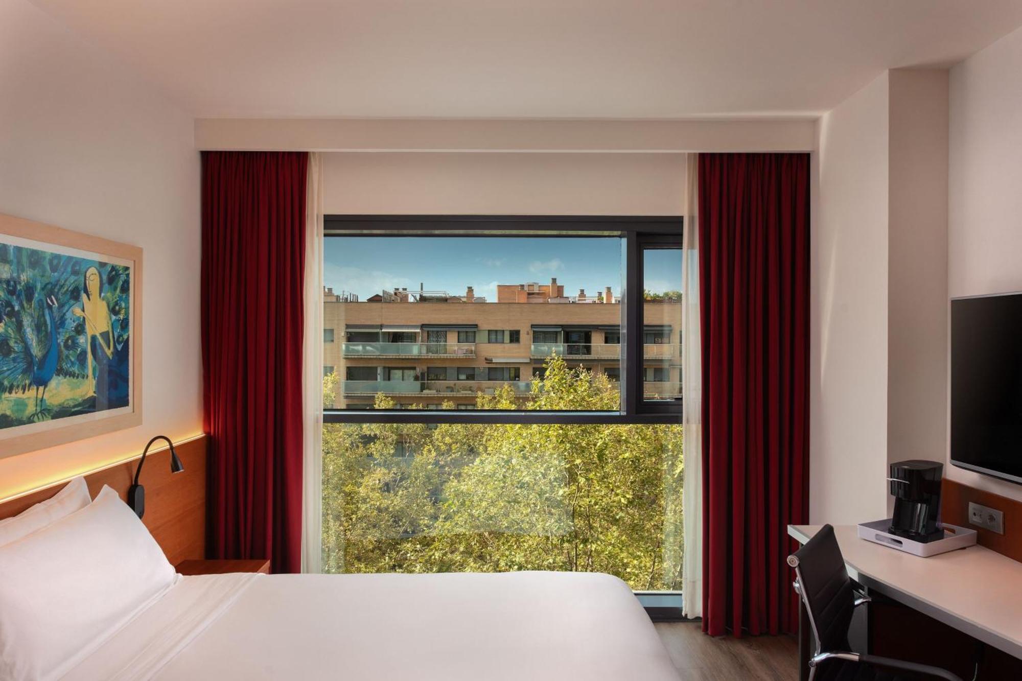 ОТЕЛЬ FOUR POINTS BY SHERATON BARCELONA DIAGONAL БАРСЕЛОНА 4* (Испания) -  от 6718 RUB | NOCHI